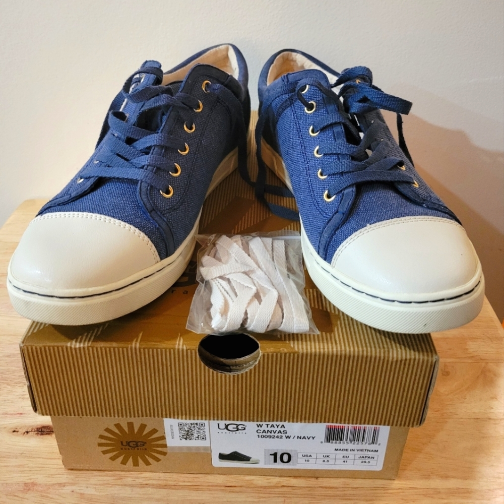 UGG CANVAS DENIM BLUE SNEAKERS